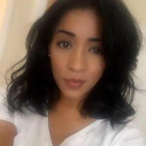 Meet your Posher, Evelyn